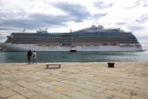 Horizons #2: Regal Princess