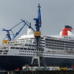 Queen Mary 2